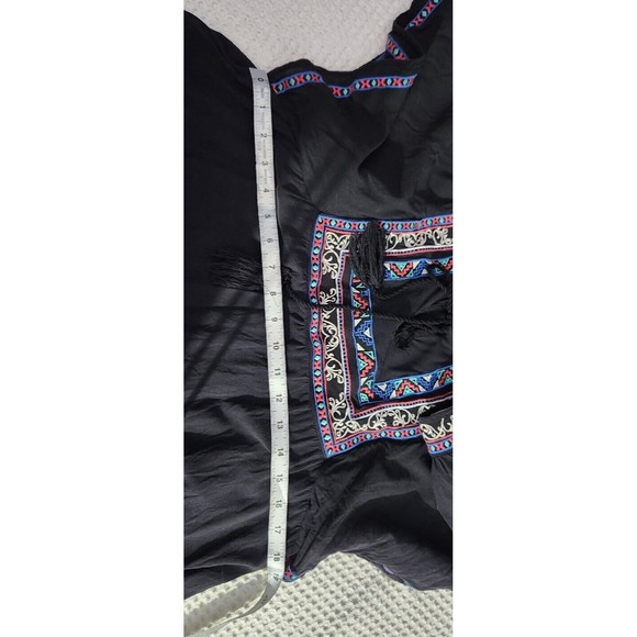 Flying Tomato Tunic Womens M Anthropologie Embroidered Black Peasant Tassel‎ Top - Picture 7 of 9